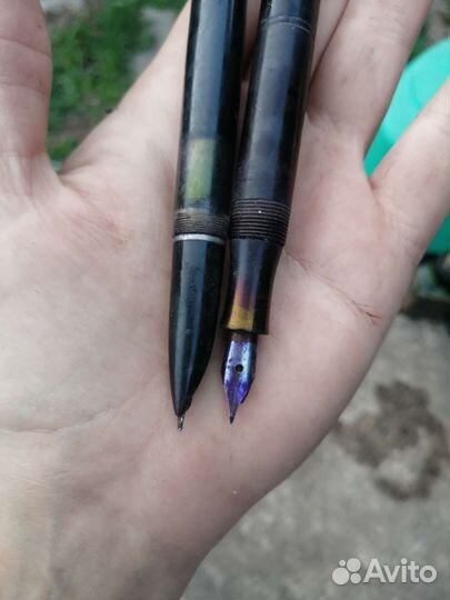 Перьевые ручки с чернилами