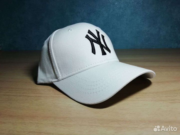 Кепка белая New Yourk