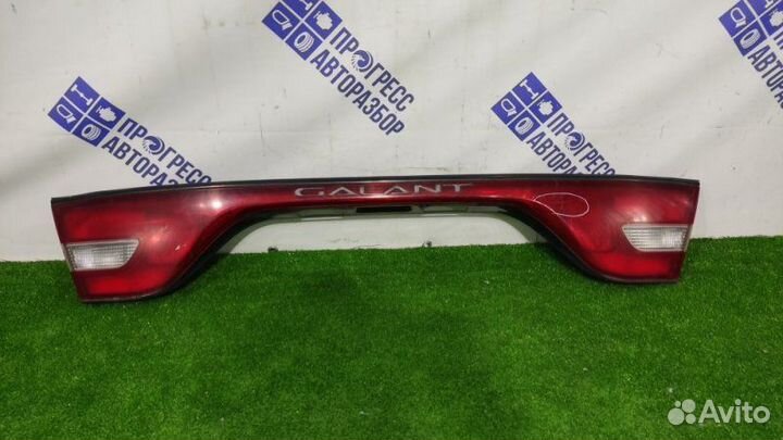 Фонарь задний Mitsubishi Galant седан 2.0 4G63