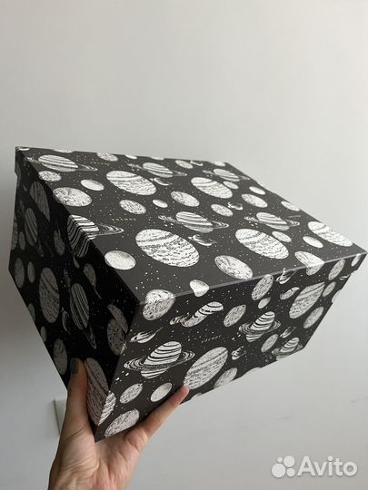 Коробка подарочная прямоугольная