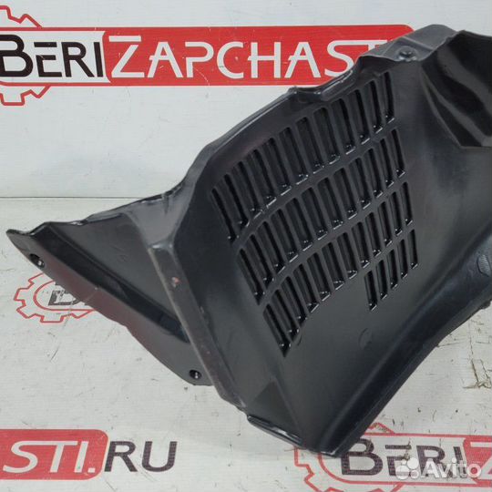 Подкрылок передний правый Kia Soul AM