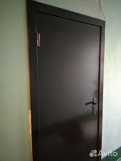Дверь входная железная