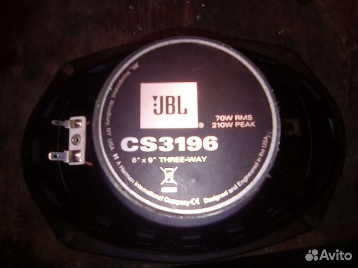 Акустика JBL и штатные Mitsubishi