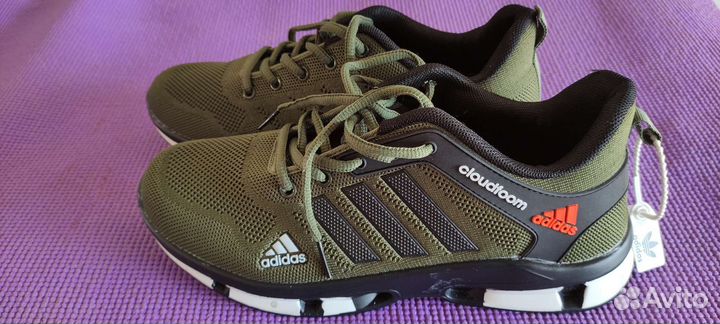 Весенне - летние кросовки 42 р