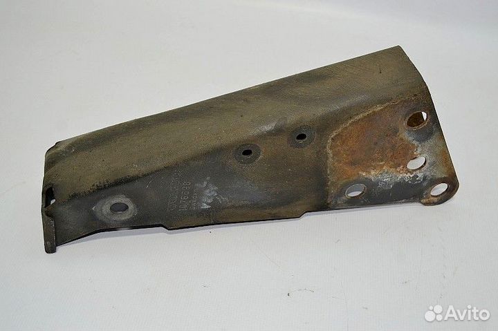 Кронштейн замка кабины volvo FH (01.05)