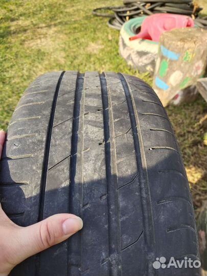 Nexen N'Fera SU1 215/55 R16