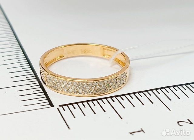 Золотое кольцо с камнем 16р