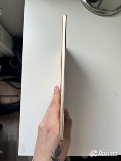 iPad mini 4 64gb sim