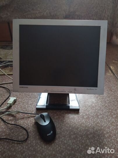 Монитор Samsung syncmaster