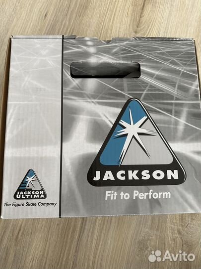 Фигурные коньки jackson artiste