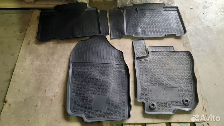 Оригинальные коврики Тойота рав4 4 поколения