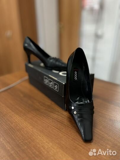 Новые туфли ecco