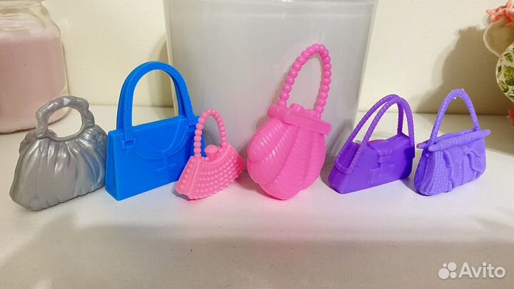 Обувь и аксесуары для Barbie