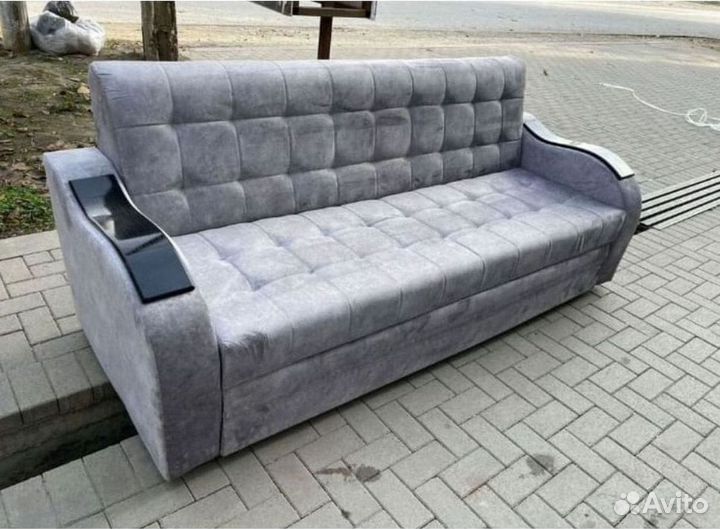 Прямой диван в наличии не б/у