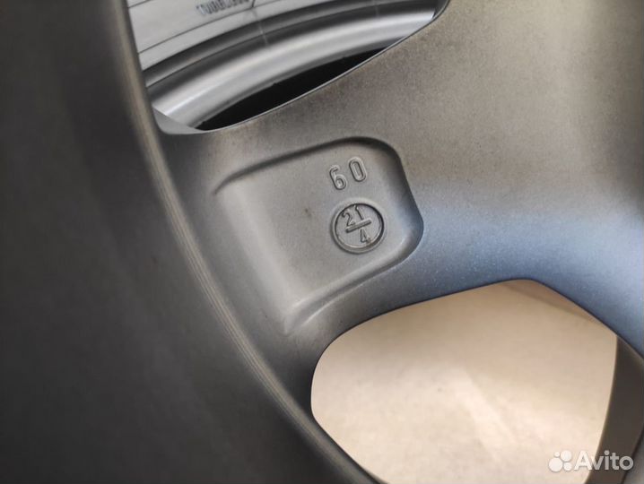 Оригинал новые япония Ленд Крузер 300 япония