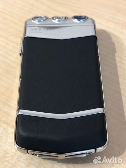 Телефон Vertu Ayxta