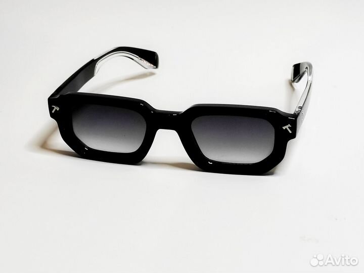 Солнцезащитные очки новые