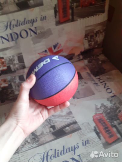 Баскетбольный мяч