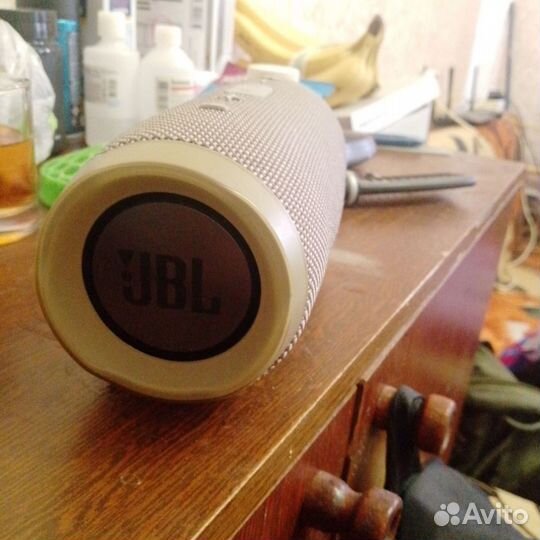 Колонка jbl