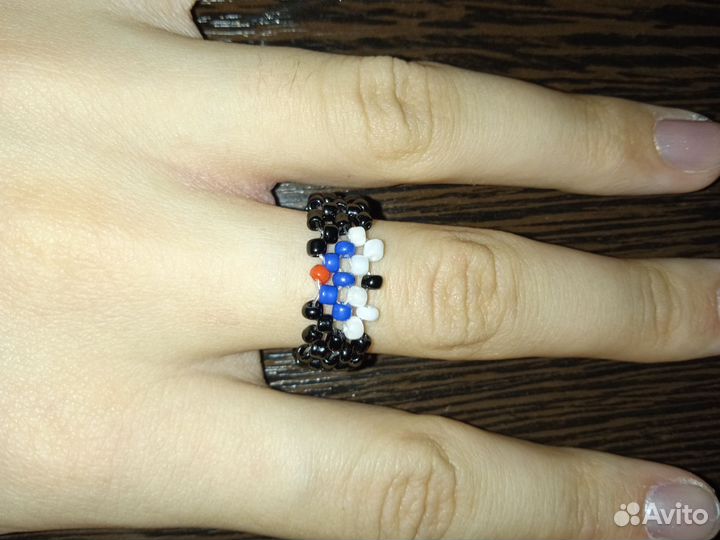 Кольцо из бисера