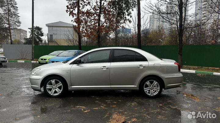 Toyota Avensis 2.0 AT, 2005, 250 000 км