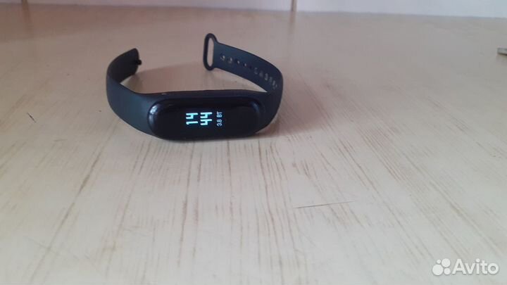 Смарт-часы наруч. водонепрониц. xiaomi mi band 4