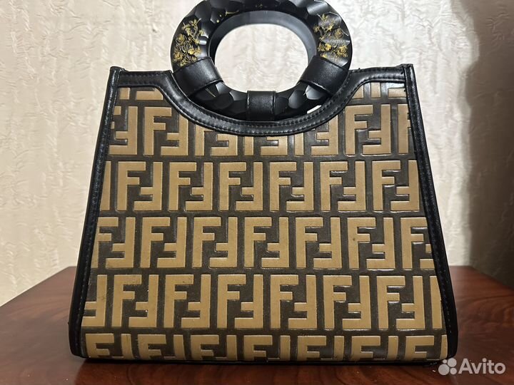 Сумка Fendi
