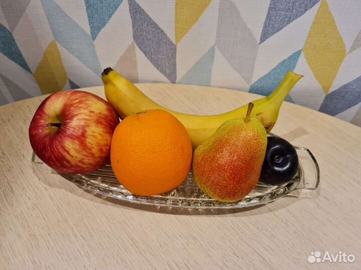 Стеклянная тарелка