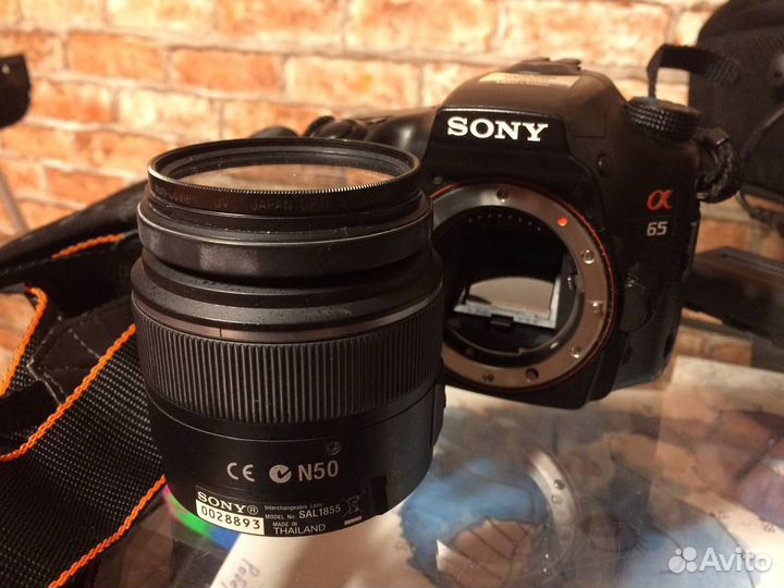 Sony Alpha SLT-A65V + 2 линзы + щеточка