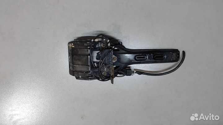 Трос капота Saturn VUE, 2008