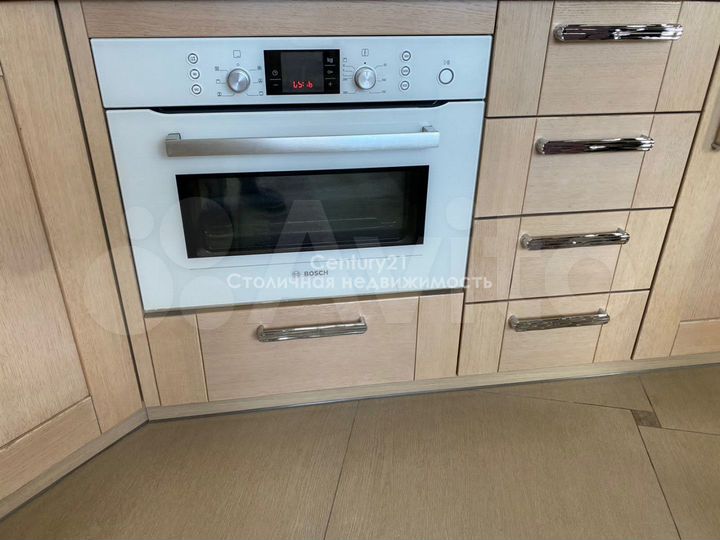 2-к. квартира, 76 м², 17/17 эт.