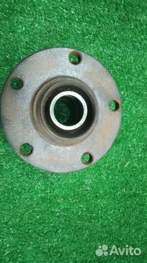 Ступица передняя левая Audi A4 B7 4159