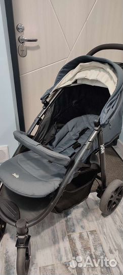Прогулочная коляска joie