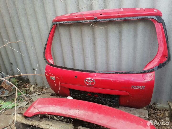 Крышка багажника toyota corolla 120