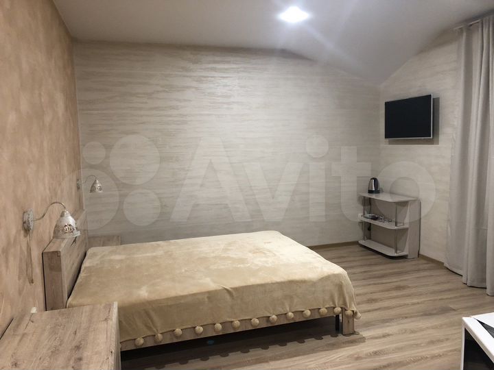 Комната 19 м² в 5-к., 2/3 эт.