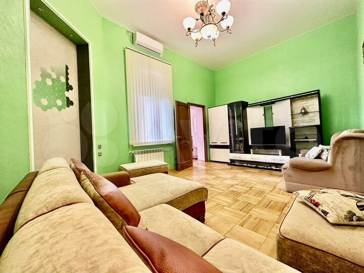 2-к. квартира, 60 м², 2/2 эт.