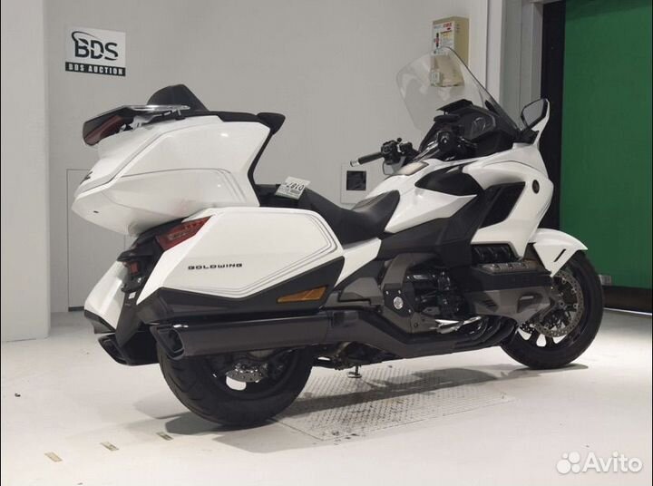 Honda GL1800 tour DCT Honda GoldWing