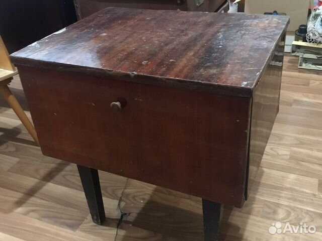 Тумбочка прикроватная советских времён