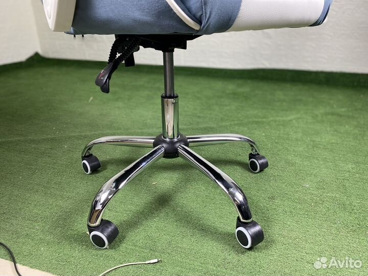 Компьютерное кресло тканевое новое 306