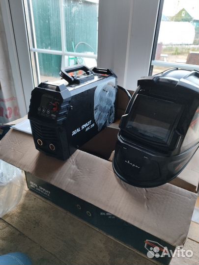 Сварочный инвертор Сварог Real SMART ARC 200 Black