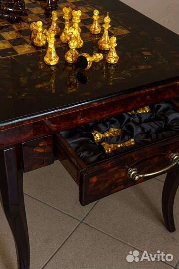 Янтарный шахматный столик арт. 0000066