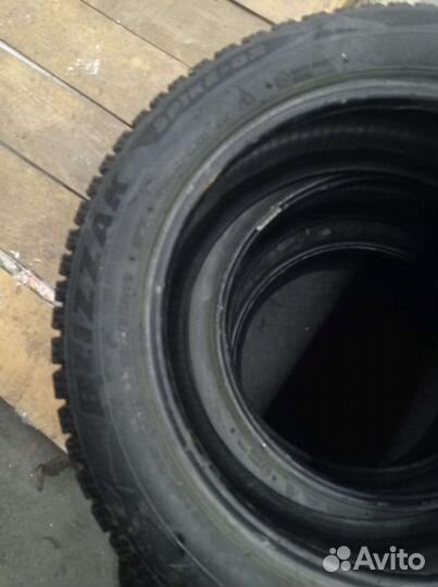 Bridgestone Blizzak Spike-02 195/55 R16