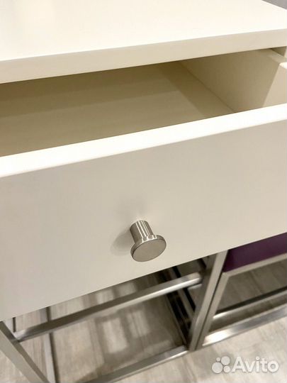 Консоль из шлифованной нержавеющей стали