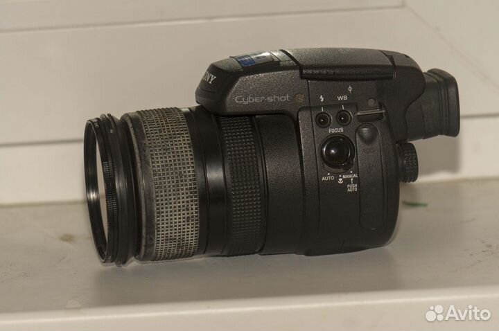 Фотоаппарат Sony Cyber shot DSC-R1