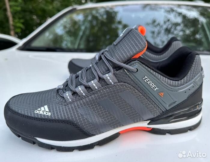 Кроссовки adidas terrex