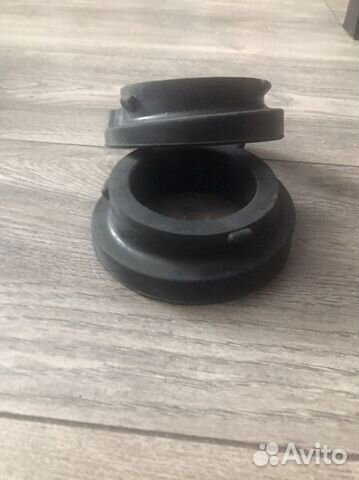 Подушки задних пружин priora