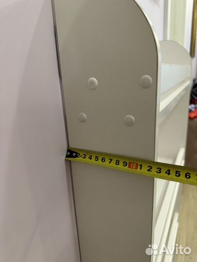 Полка для книг