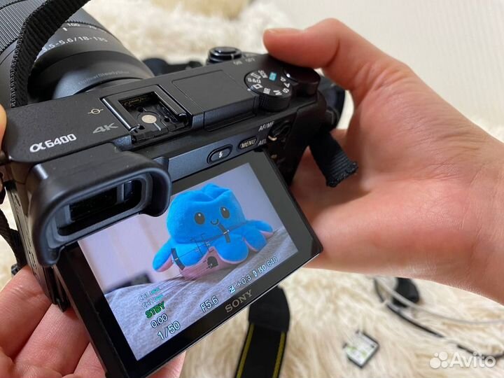 Фотоаппарат sony a6400 + объектив 18-135mm