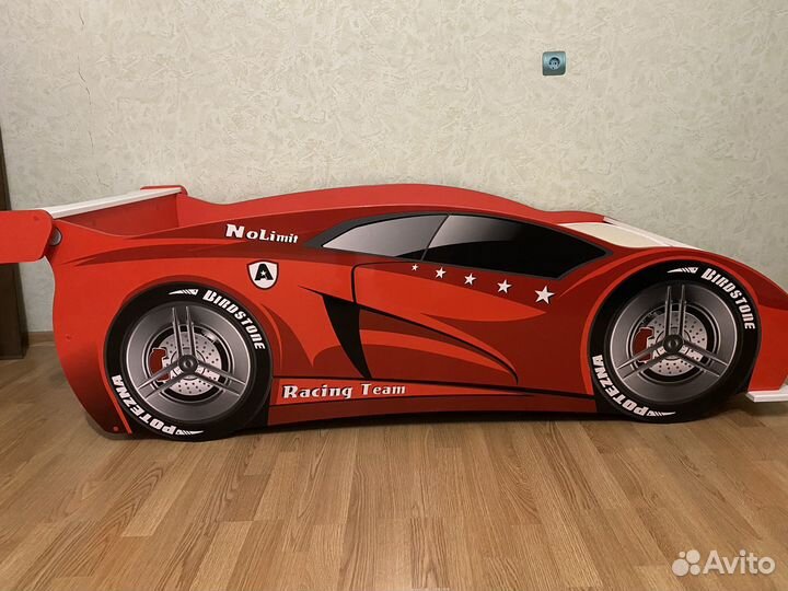 Детская кровать машина с матрасом