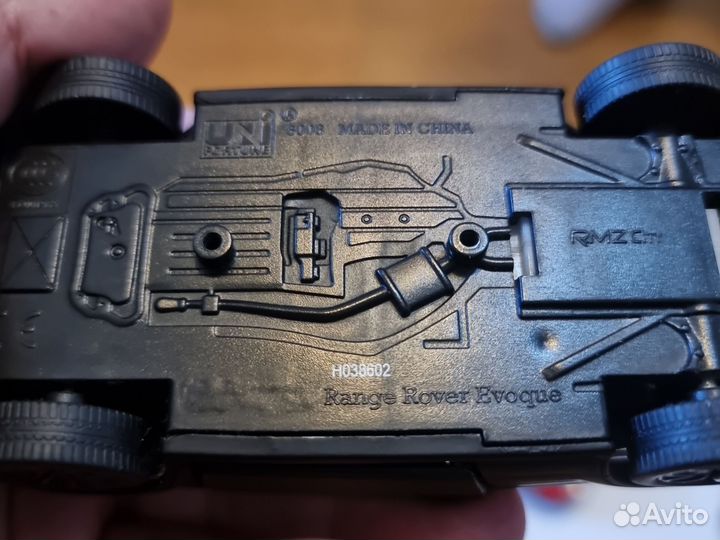 Машинки 1:24 evoque nissan micra дпс лада